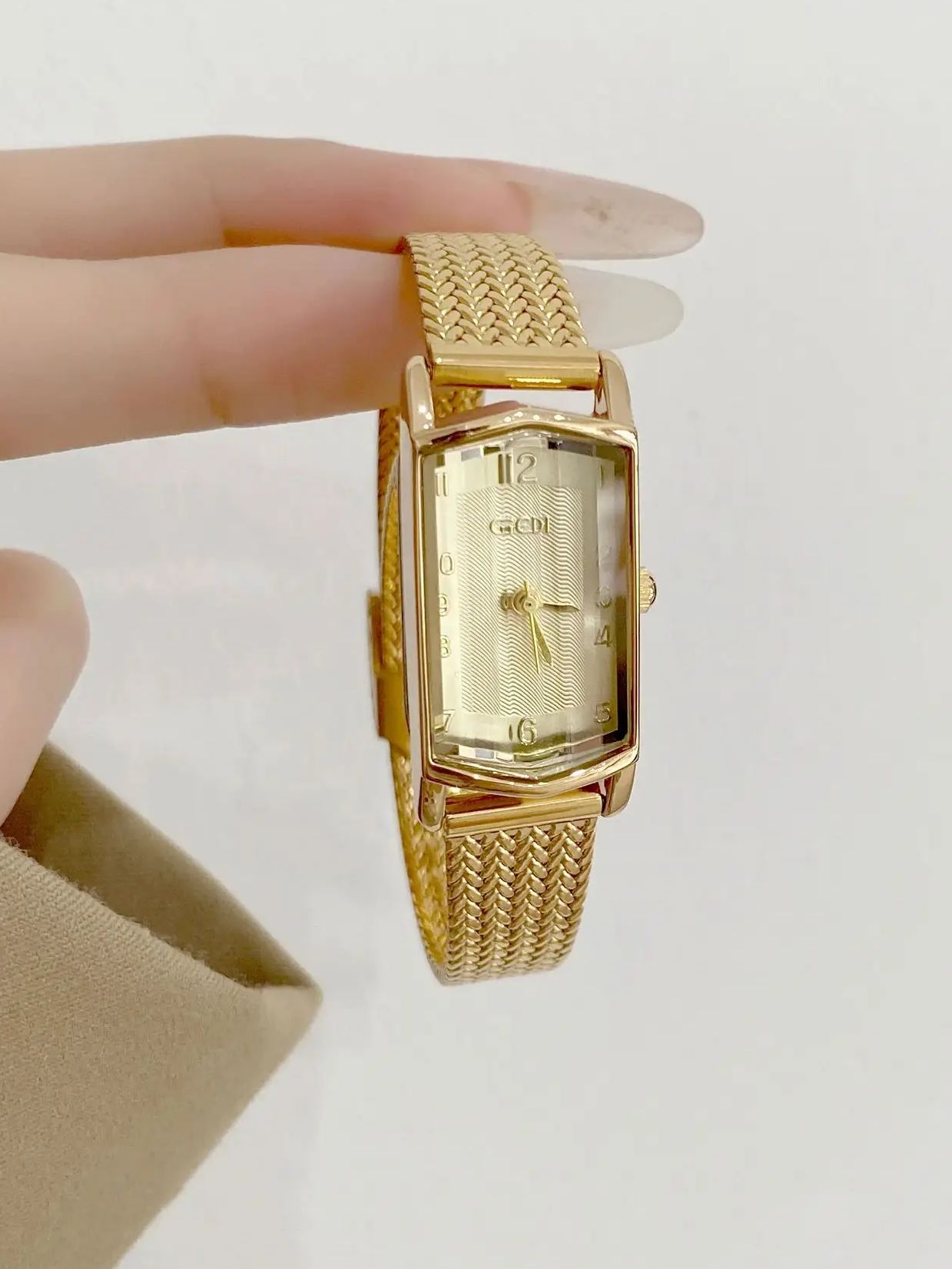 ヴィンテージゴールドレディースウォッチコレクションレトロ長方 - Luxury Watch Collection のレビューと価格