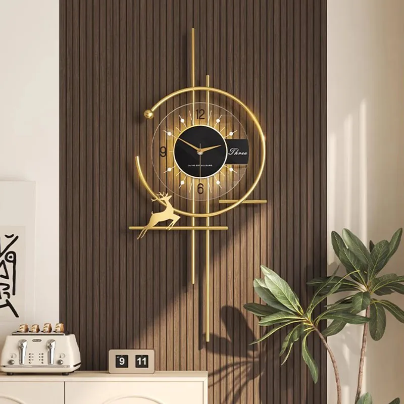 人気のダイニングルームの壁時計ミニマリストの高級装飾サイレン - Luxury Watch House のレビューと価格