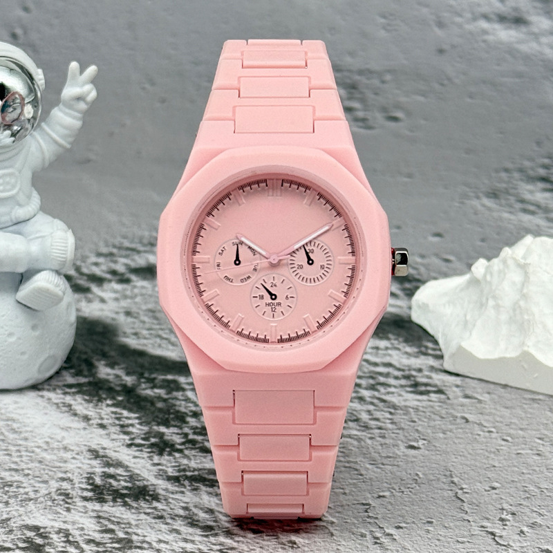 有名なブランド偽三目ダイヤル男性女性腕時計ファッションクォー - Luxury Watch Exhibition のレビューと価格
